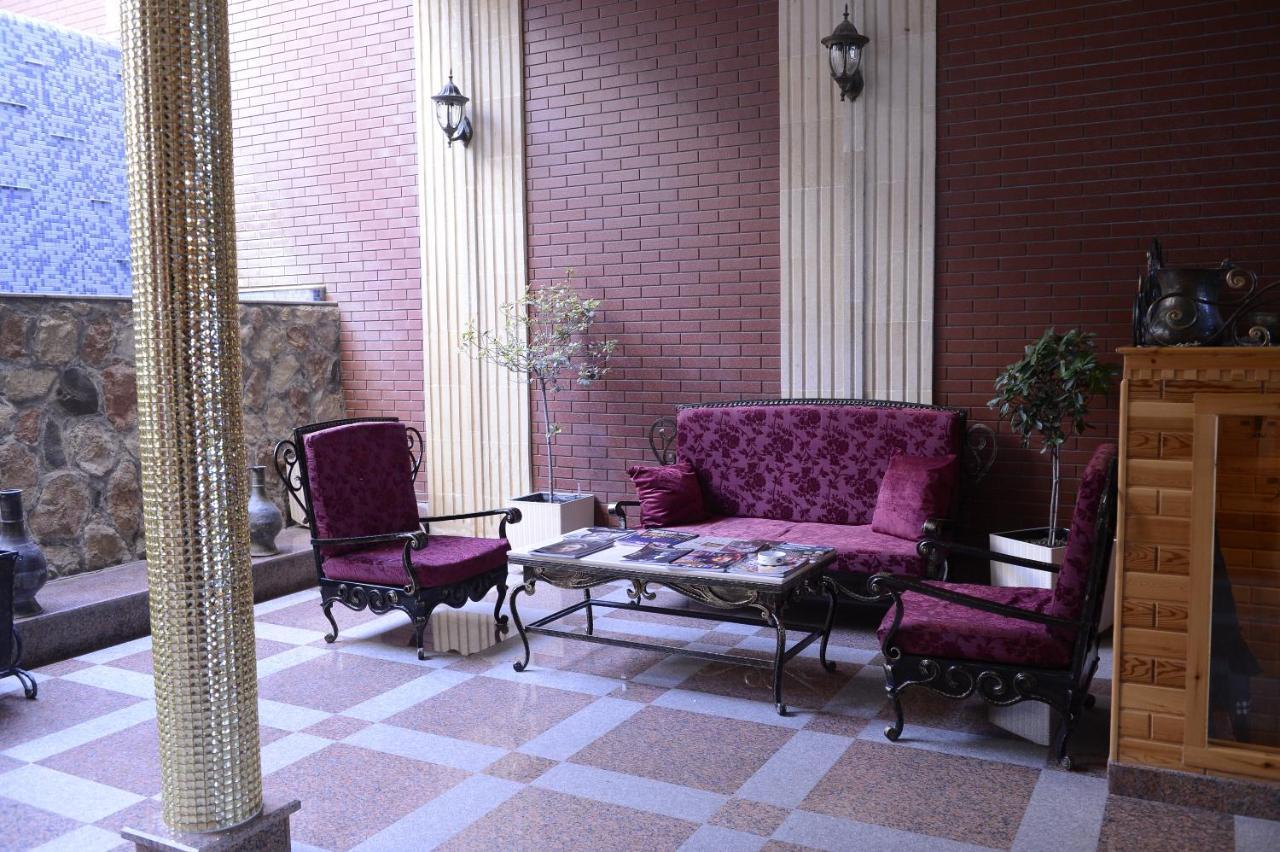 East Legend Hotel Baku Exterior foto