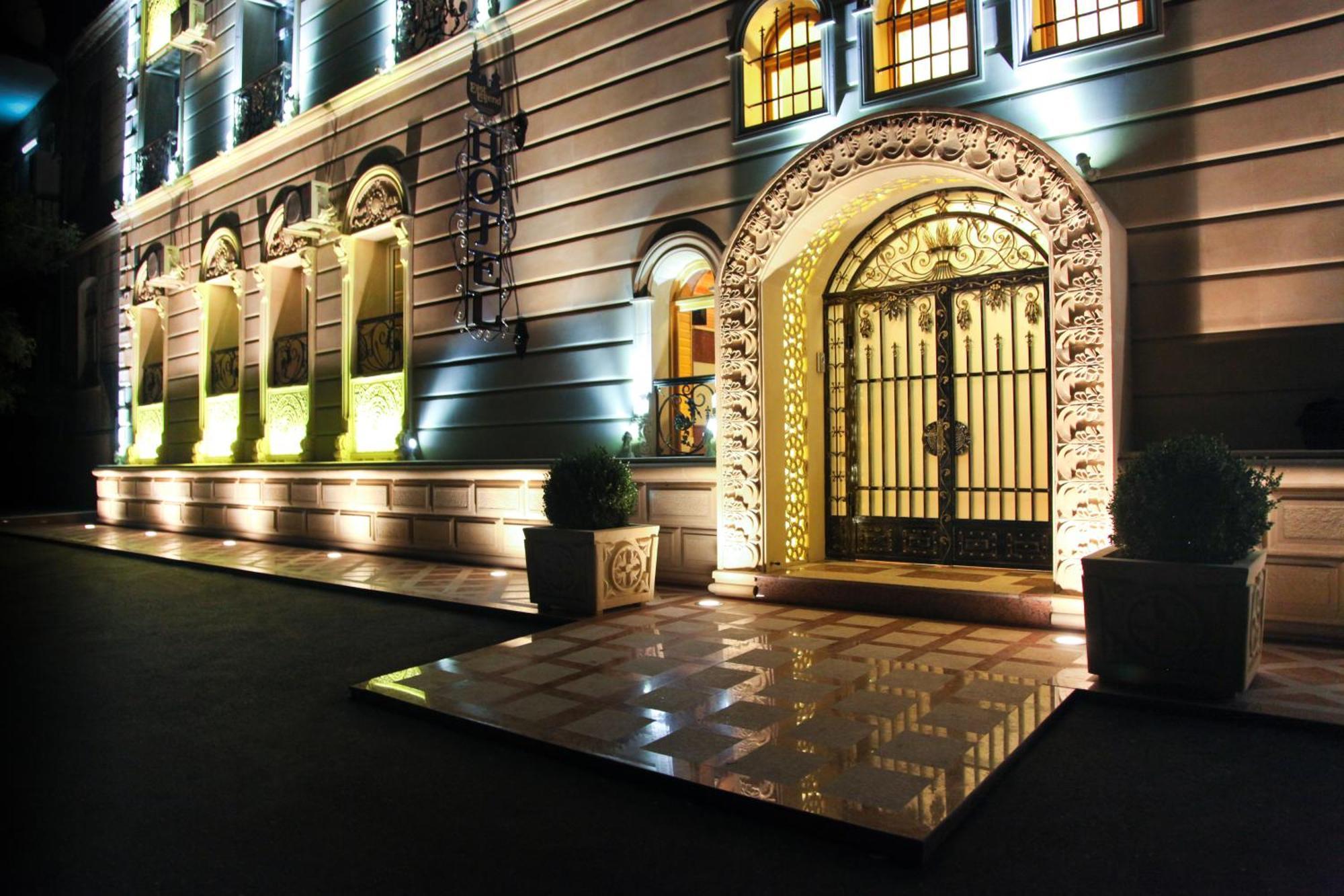 East Legend Hotel Baku Exterior foto