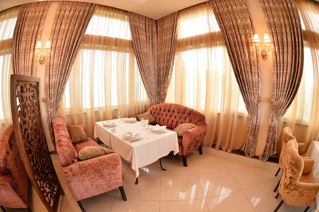 East Legend Hotel Baku Exterior foto